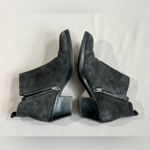 Vince Camuto boots - Picture 10 of 11